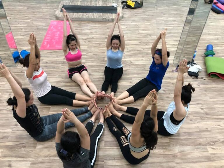 Phòng tập Yoga tại CLB Yoga 99 Fitness 