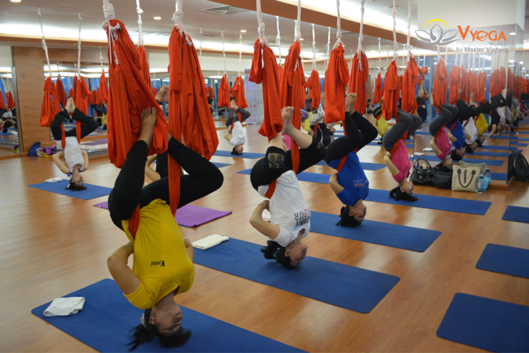 Phòng tập yoga bay tại VYoga World